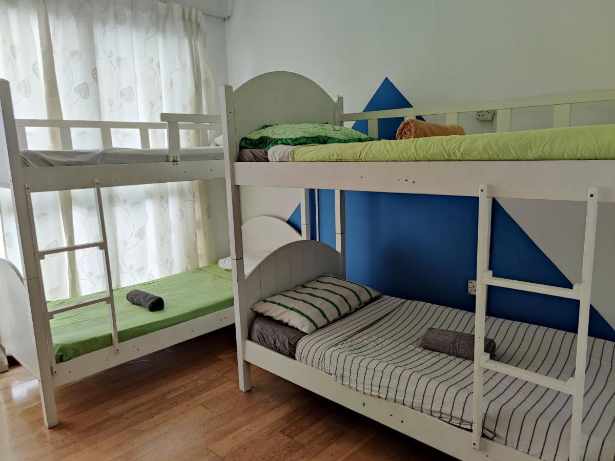 Starsbed Klcc Skyview Roof Pool Hostel Куала-Лумпур Экстерьер фото